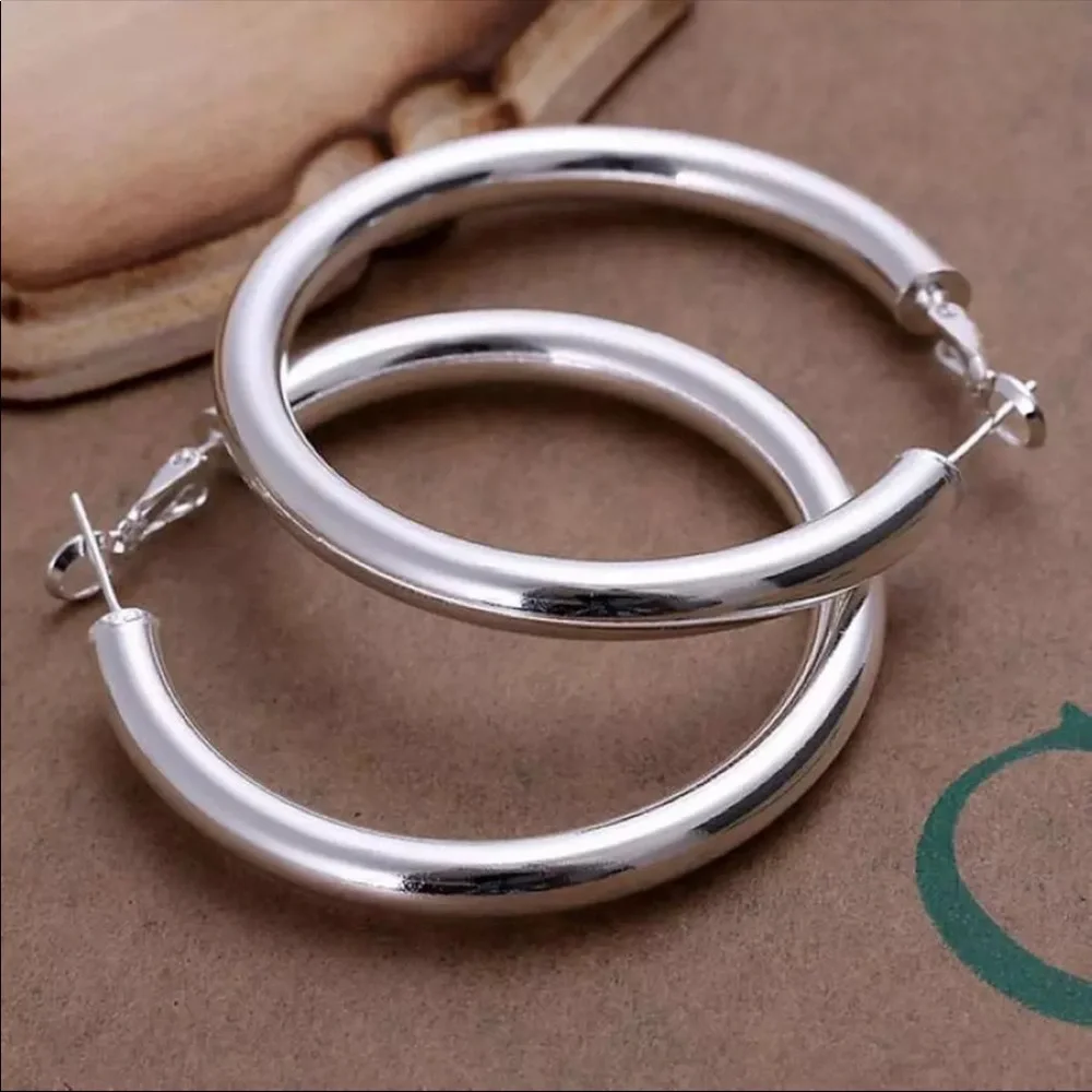 New 925 Silver Beautiful Big Round Hoop Earrings - Picture 3 of 4